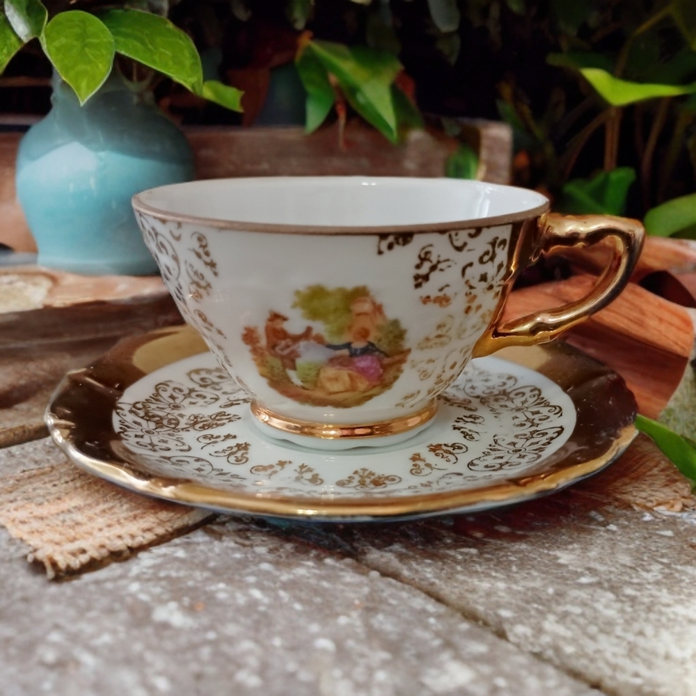 Vtg Jollis Salvream Tea Cup Saucer Gold Trim Porcelain Fragonard Courting Couple